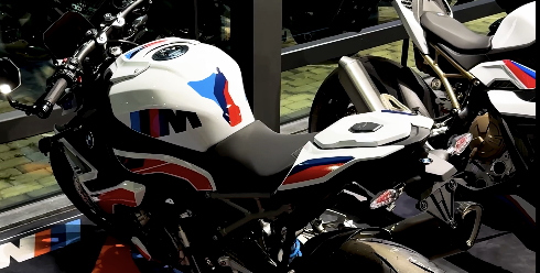 BMW M 1000 RR